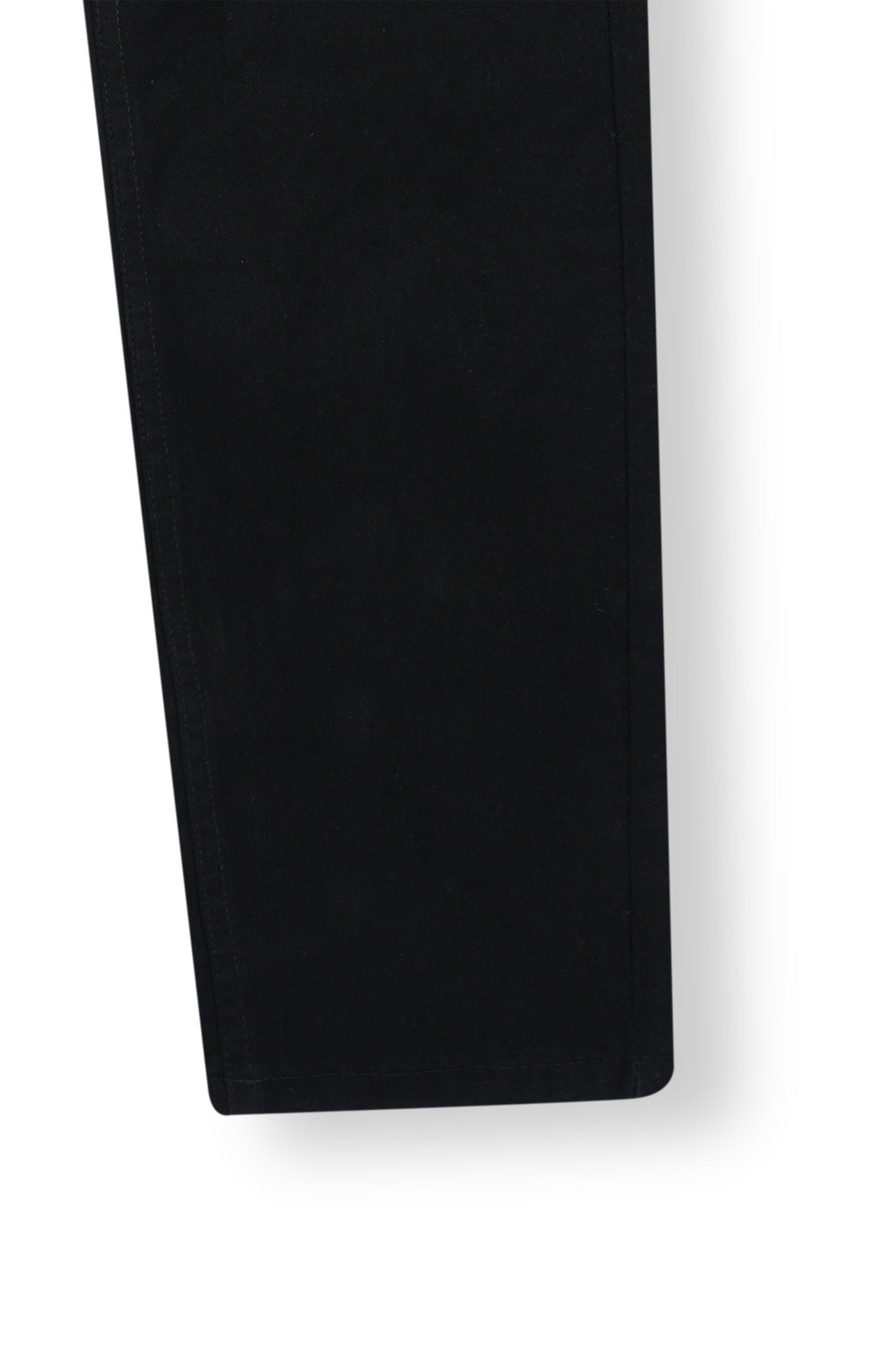 RebelCore Tapered Edge Slim Fit Jeans In Black